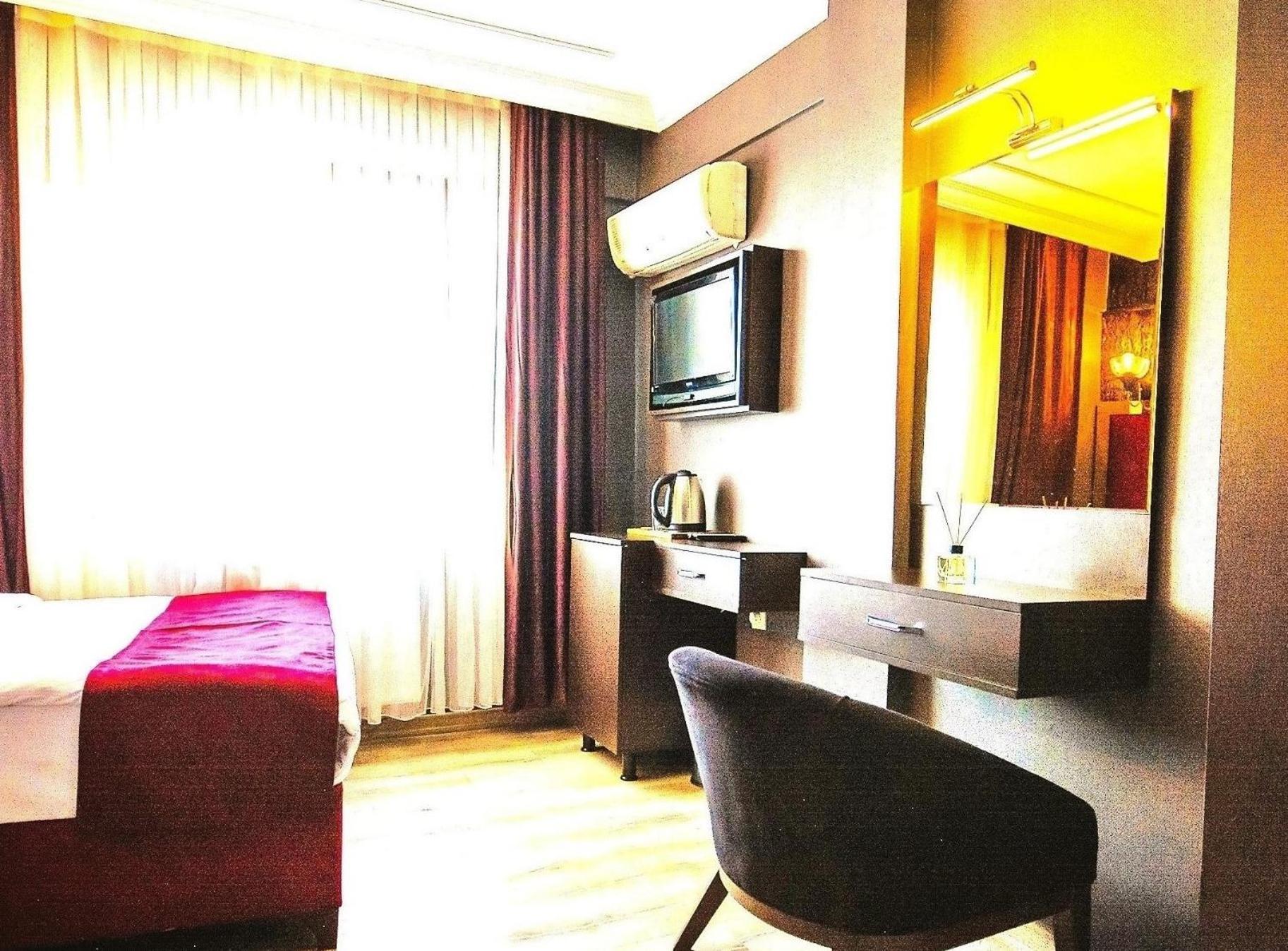 Kaya Royal Hotel Theater Street Istanbul Exterior foto